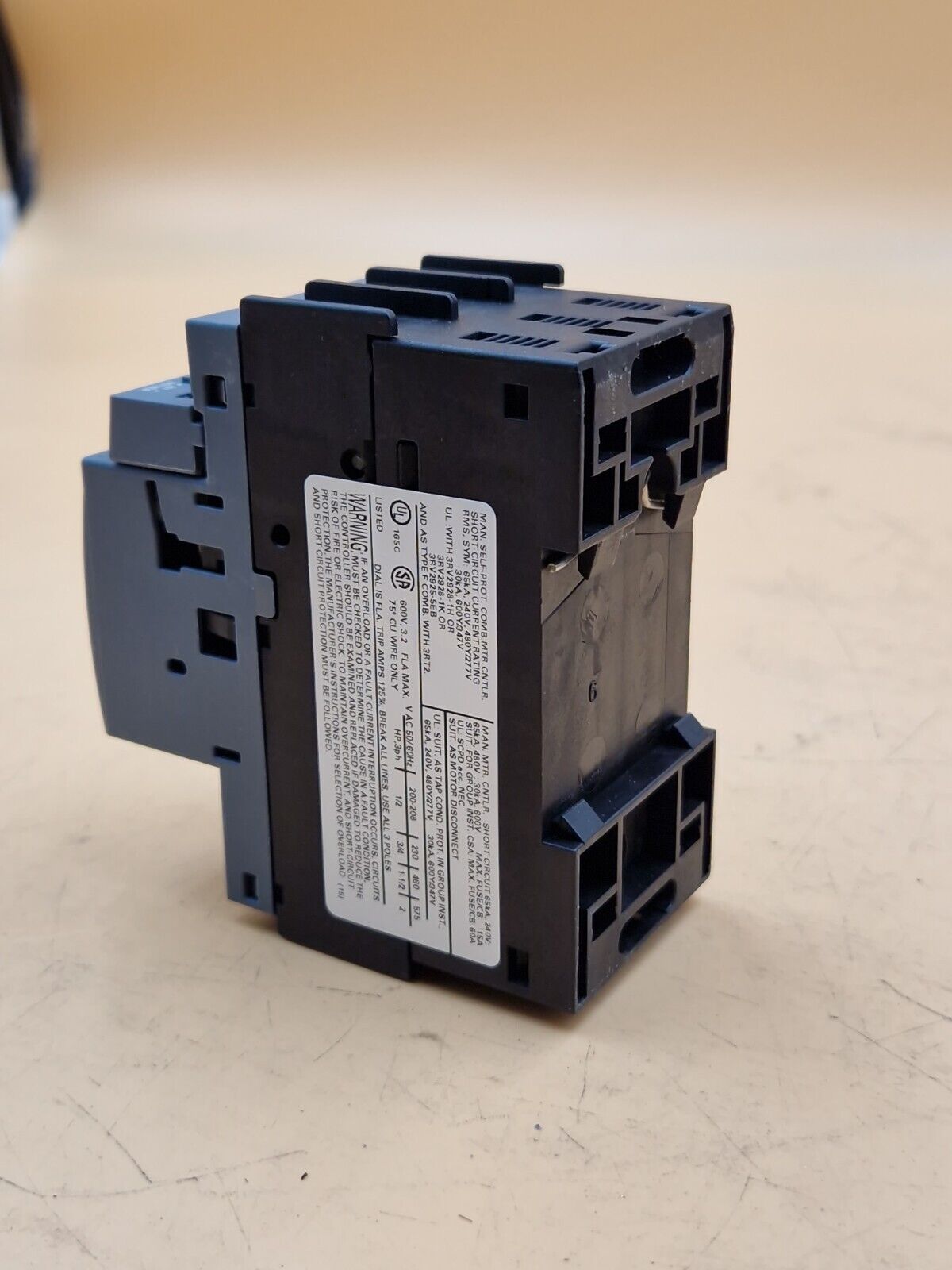 Siemens 3RV2011-1DA15 / 3RV 2011-1DA15  Leitungsschutzschalter / Circuit Breaker