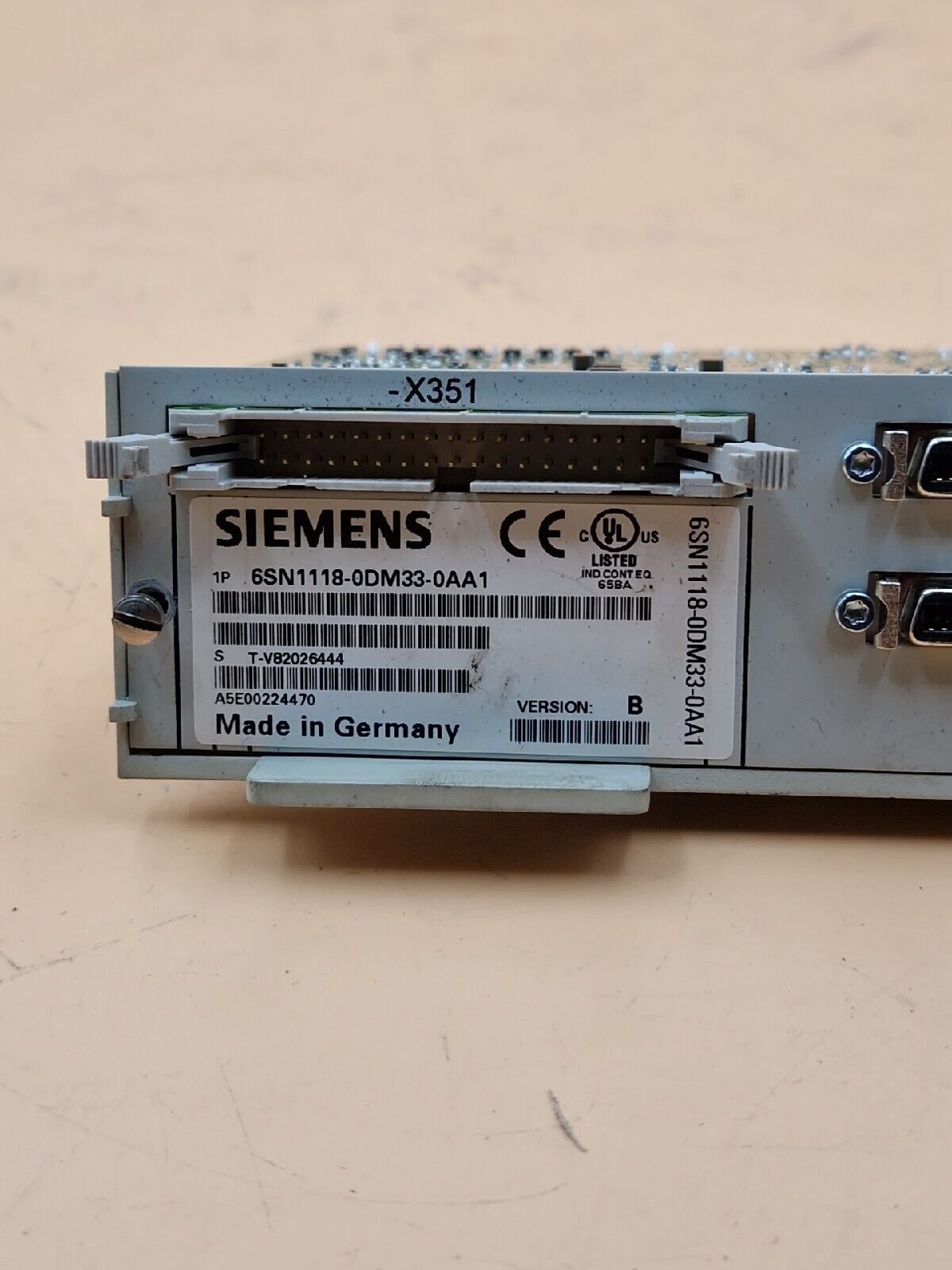 Siemens 6SN1118-0DM33-0AA1 Version B